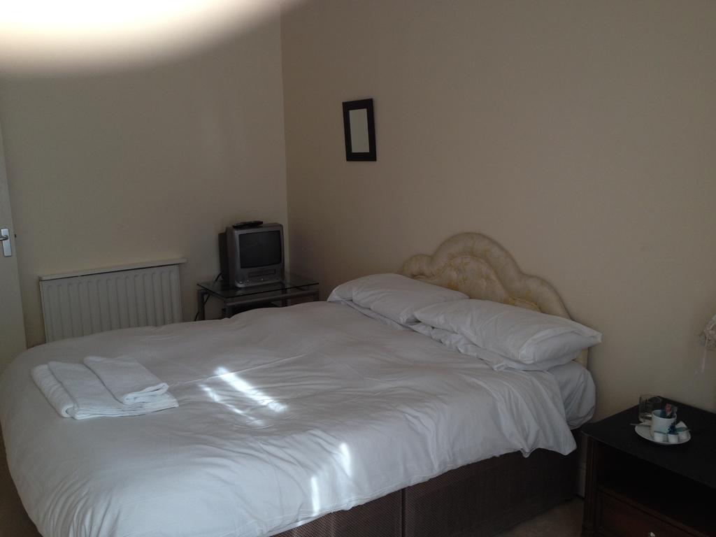 The Westfield Apartment Sandown Room photo